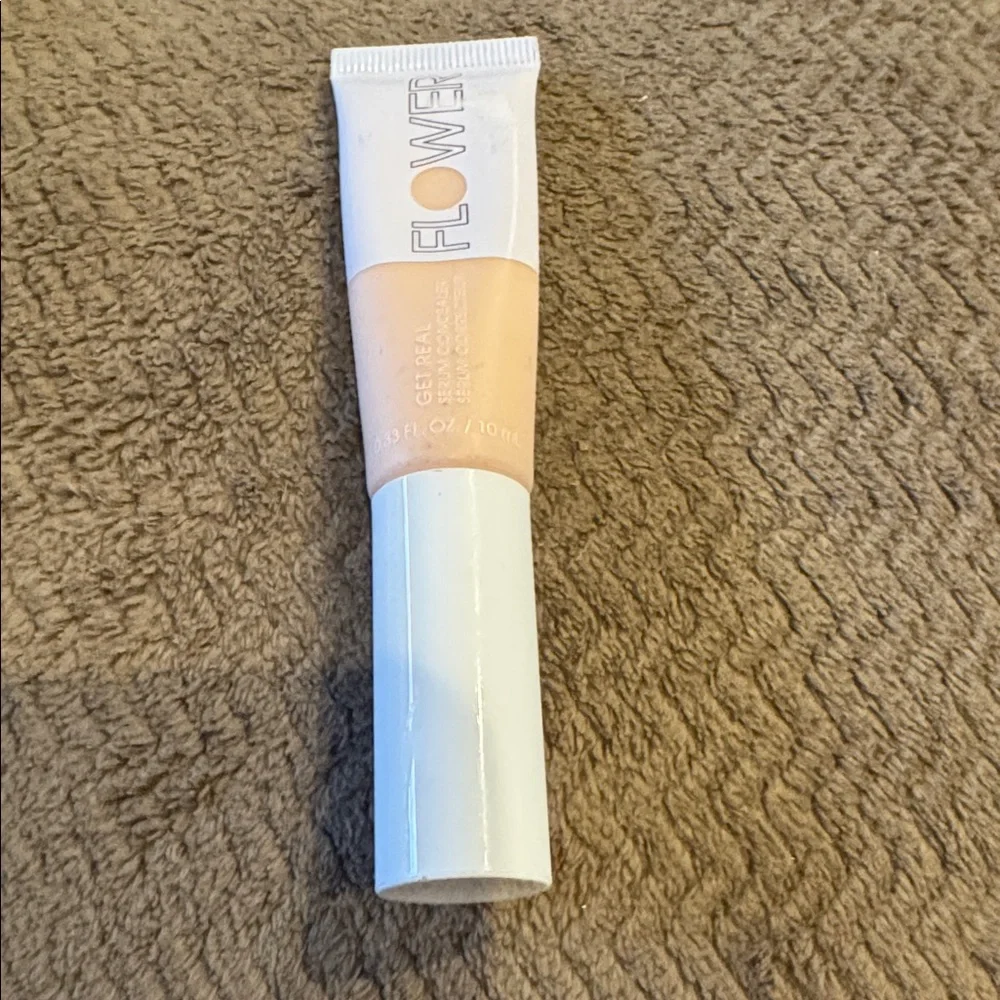 FLOWER‎ Beauty Get Real Serum Concealer - Porcelain